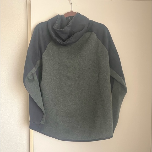 Nike Tech Fleece Jacket - Picture 3 of 4